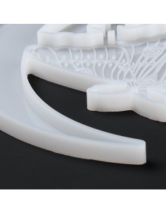 Molde de luna grande con polilla de fantasía